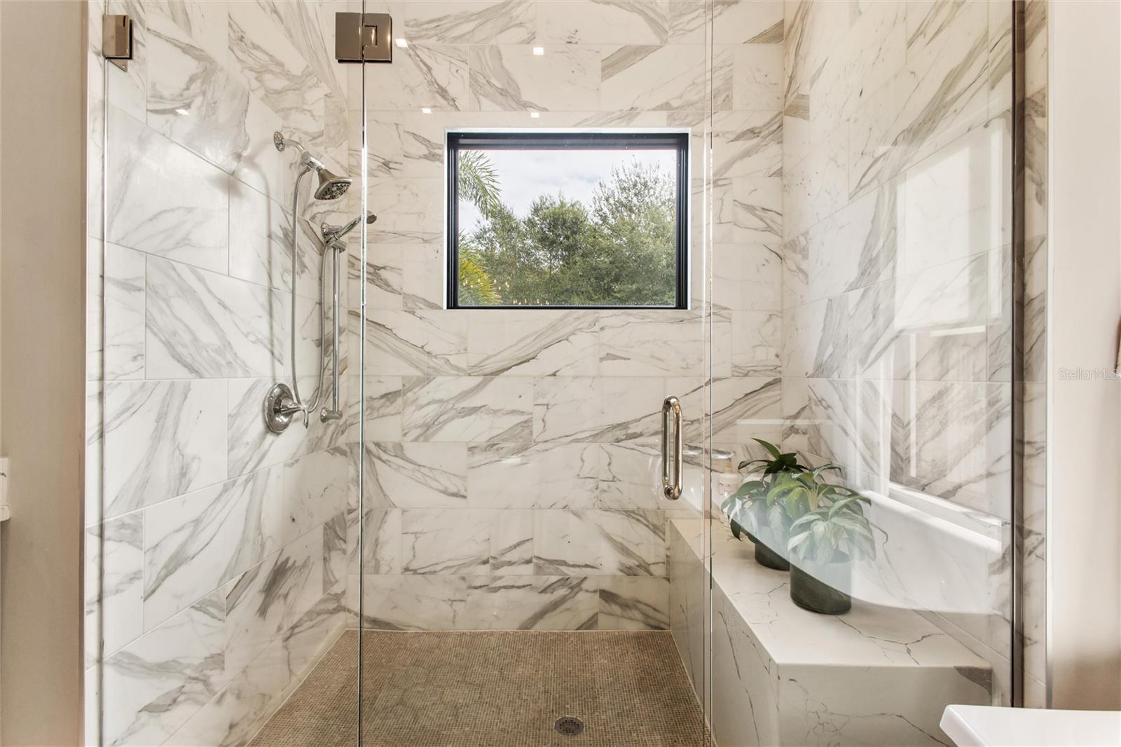 BELLA COLLINA - Residential