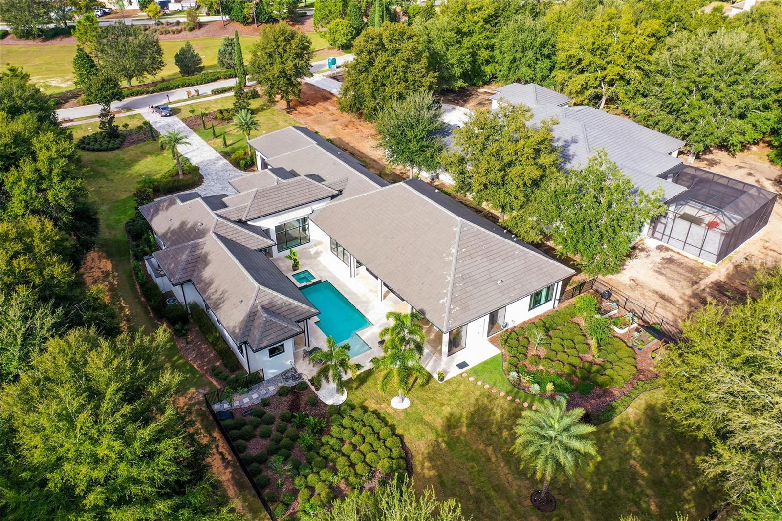 BELLA COLLINA - Residential