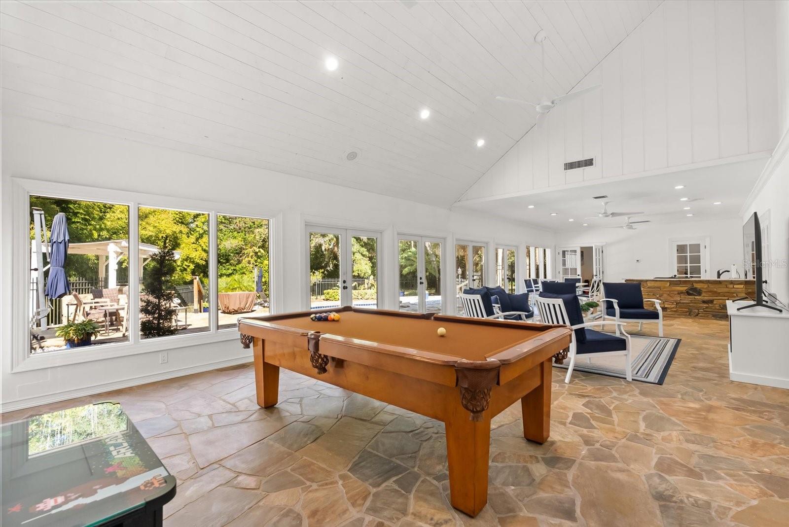 SWEETWATER CLUB - Residential