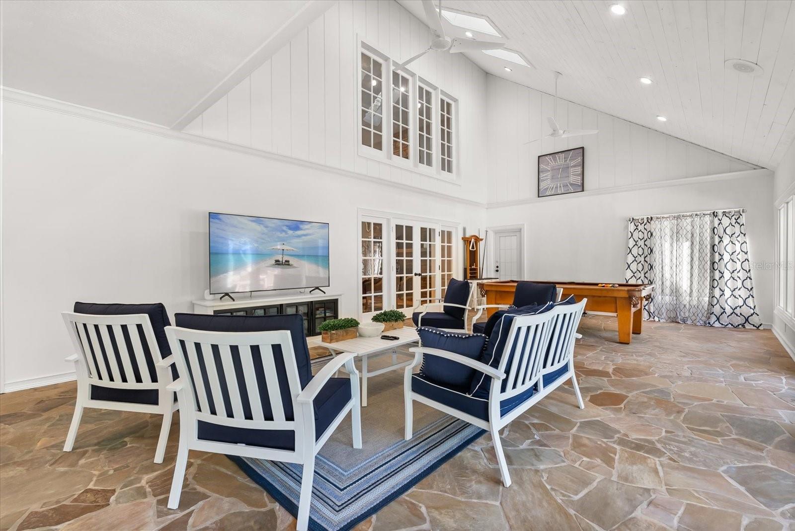 SWEETWATER CLUB - Residential