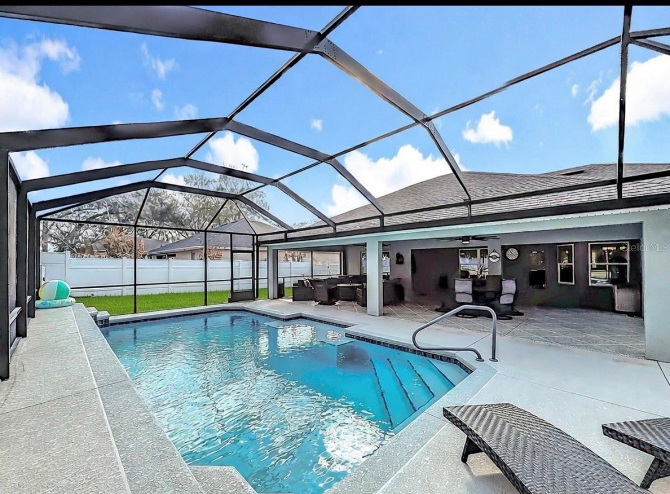 FRUITLAND PARK OAK FOREST - Residential