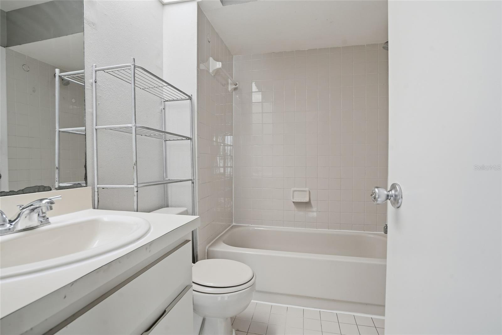 OAK VIEW TERRACE PH 1 - Residential