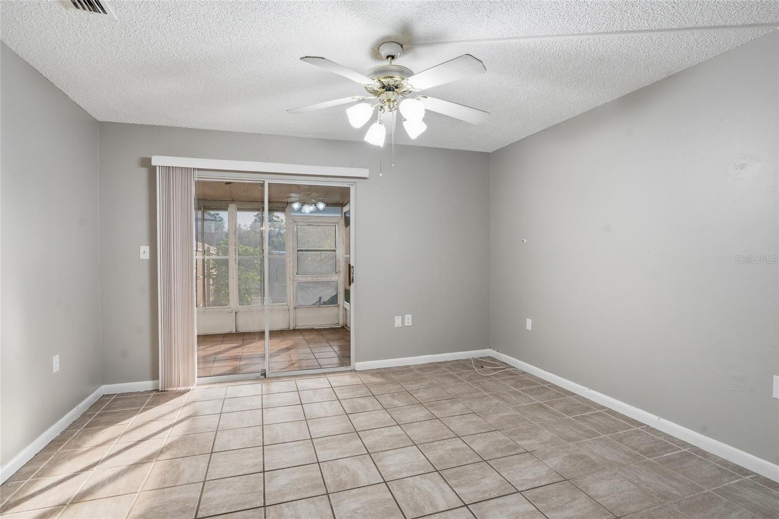 OAK VIEW TERRACE PH 1 - Residential