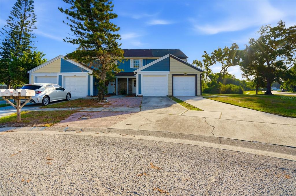 Photo of 6258 Oak Cluster Cir, Tampa, FL 33634 (MLS # TB8498633)