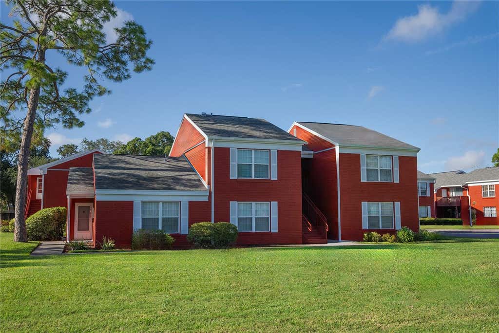 Photo of 8210 12th Way N #G, St Petersburg, FL 33702 (MLS # TB8536745)