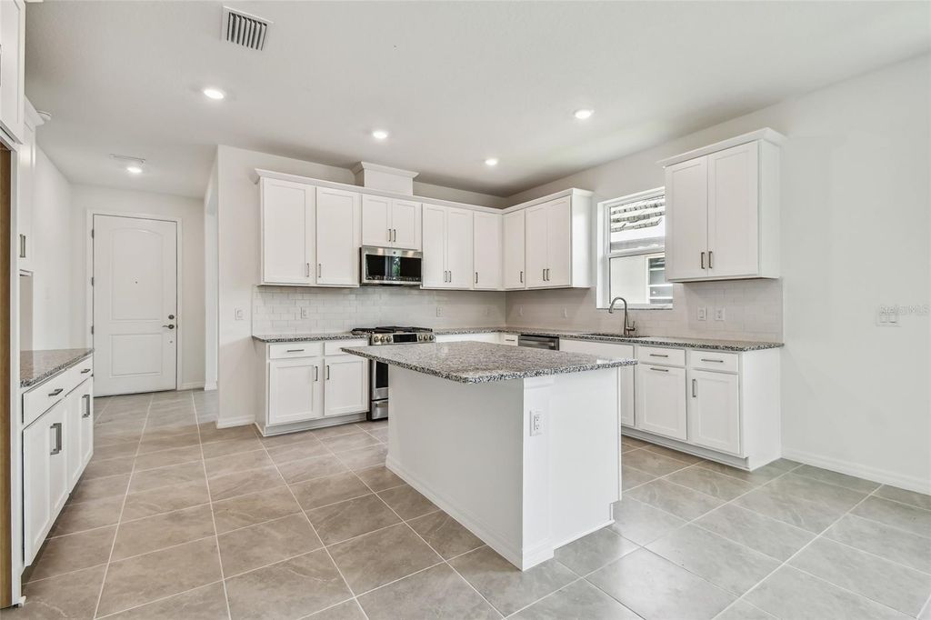 Photo of 18135 Cherished Loop, Lakewood Ranch, FL 34211 (MLS # R4910893)