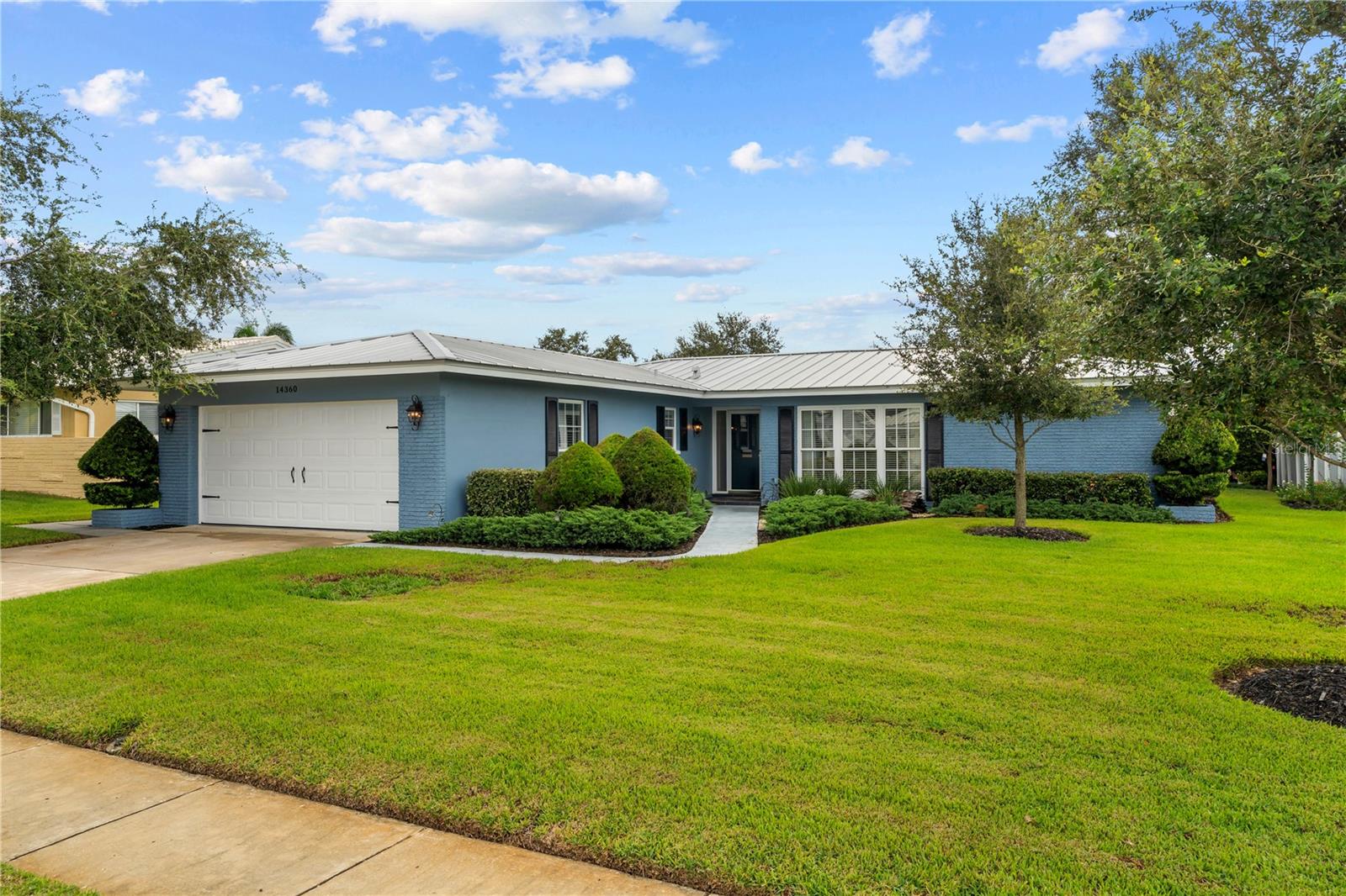 IMPERIAL POINT - Residential