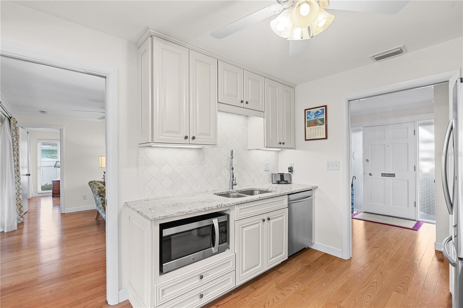 IMPERIAL POINT - Residential