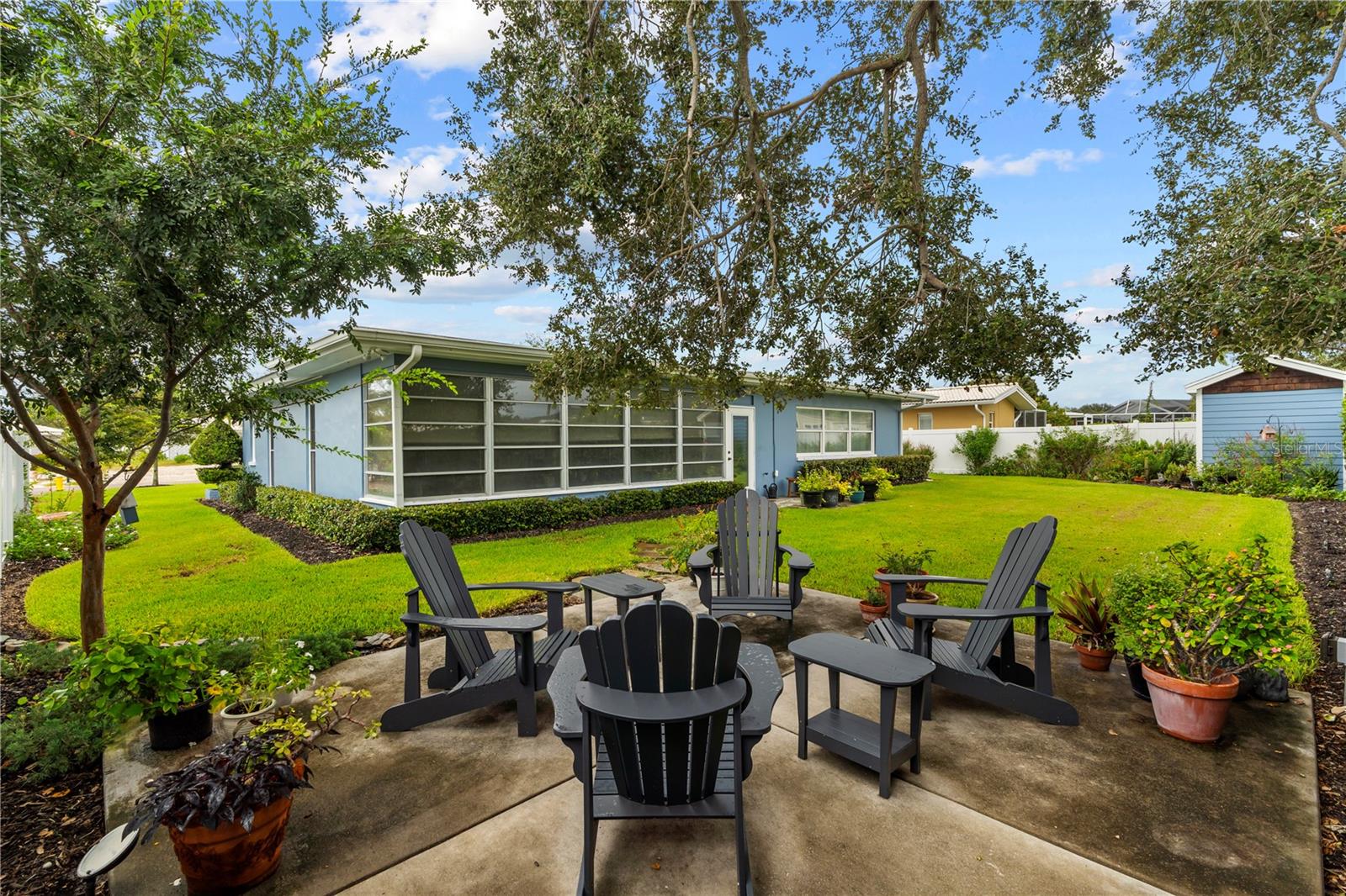 IMPERIAL POINT - Residential