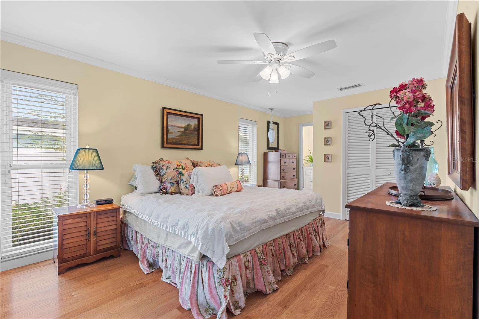 IMPERIAL POINT - Residential