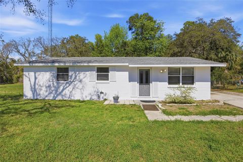 Photo of 14425 SW 38th Terrace Road, Ocala, FL 34473 (MLS # OM721208)