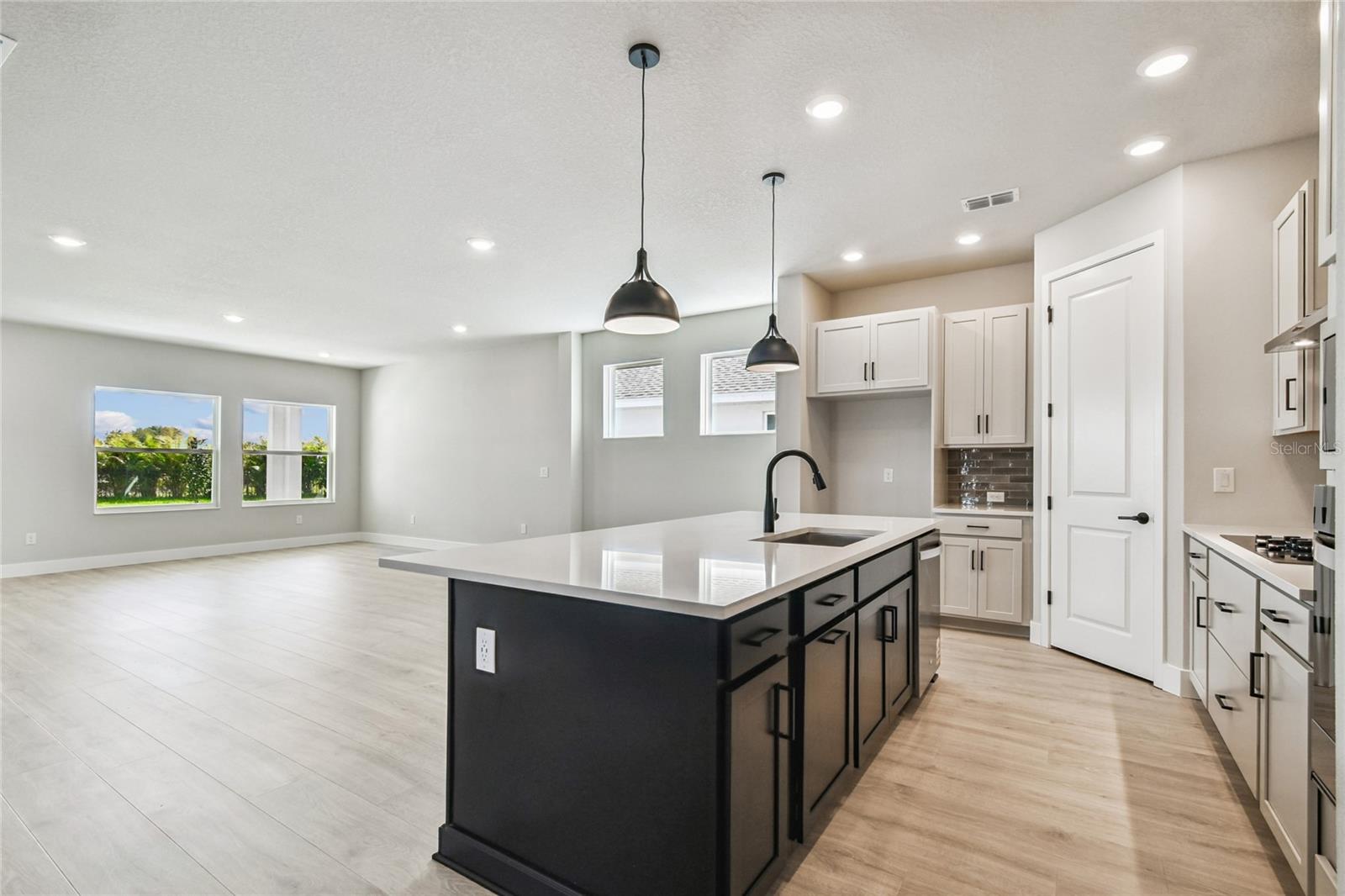 11743 FULL MOON LOOP