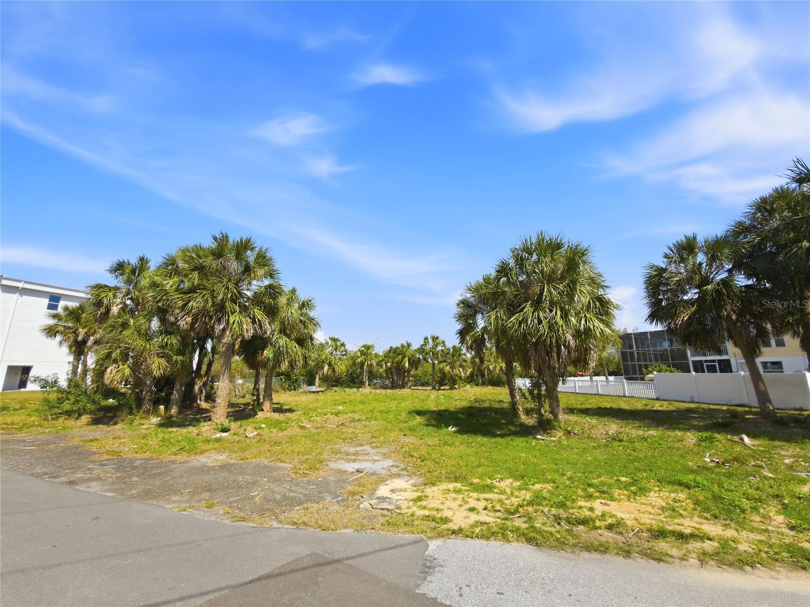 LAKE TO GULF ESTATES - Land