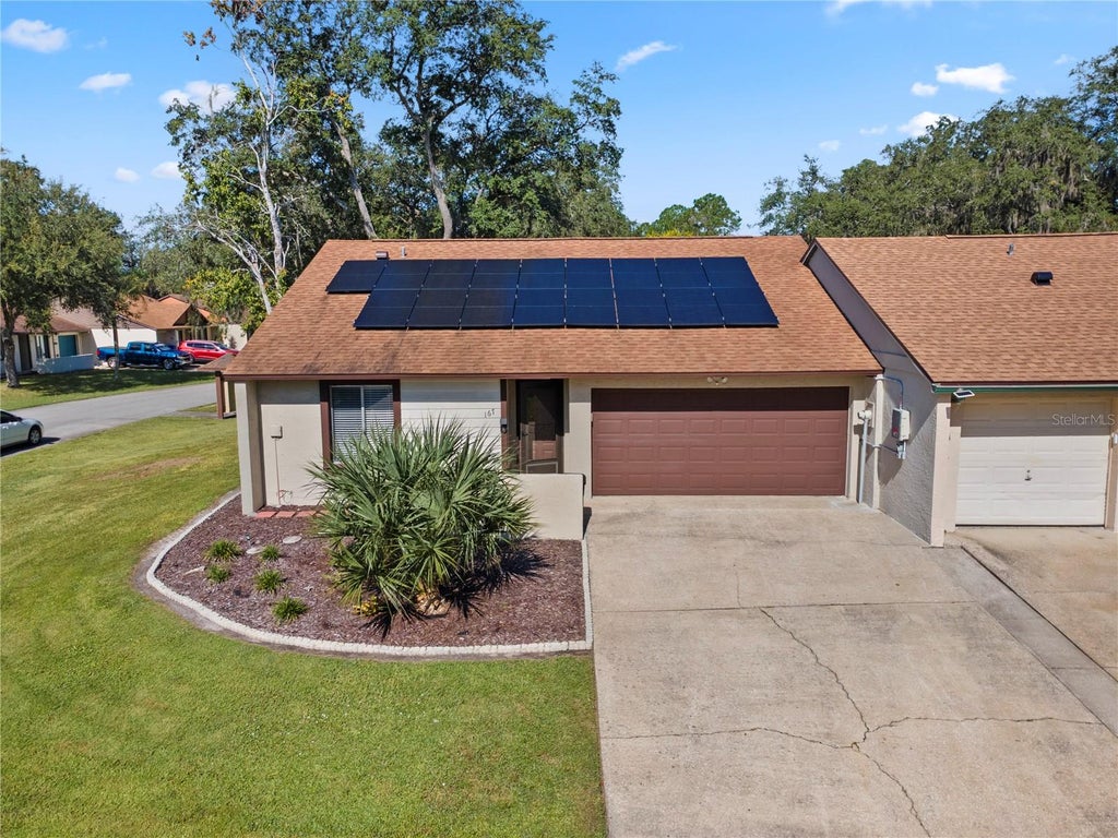 Photo of 167 Clear Lake Circle, Sanford, FL 32773 (MLS # O6444977)