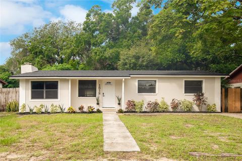 A home in DAYTONA BEACH