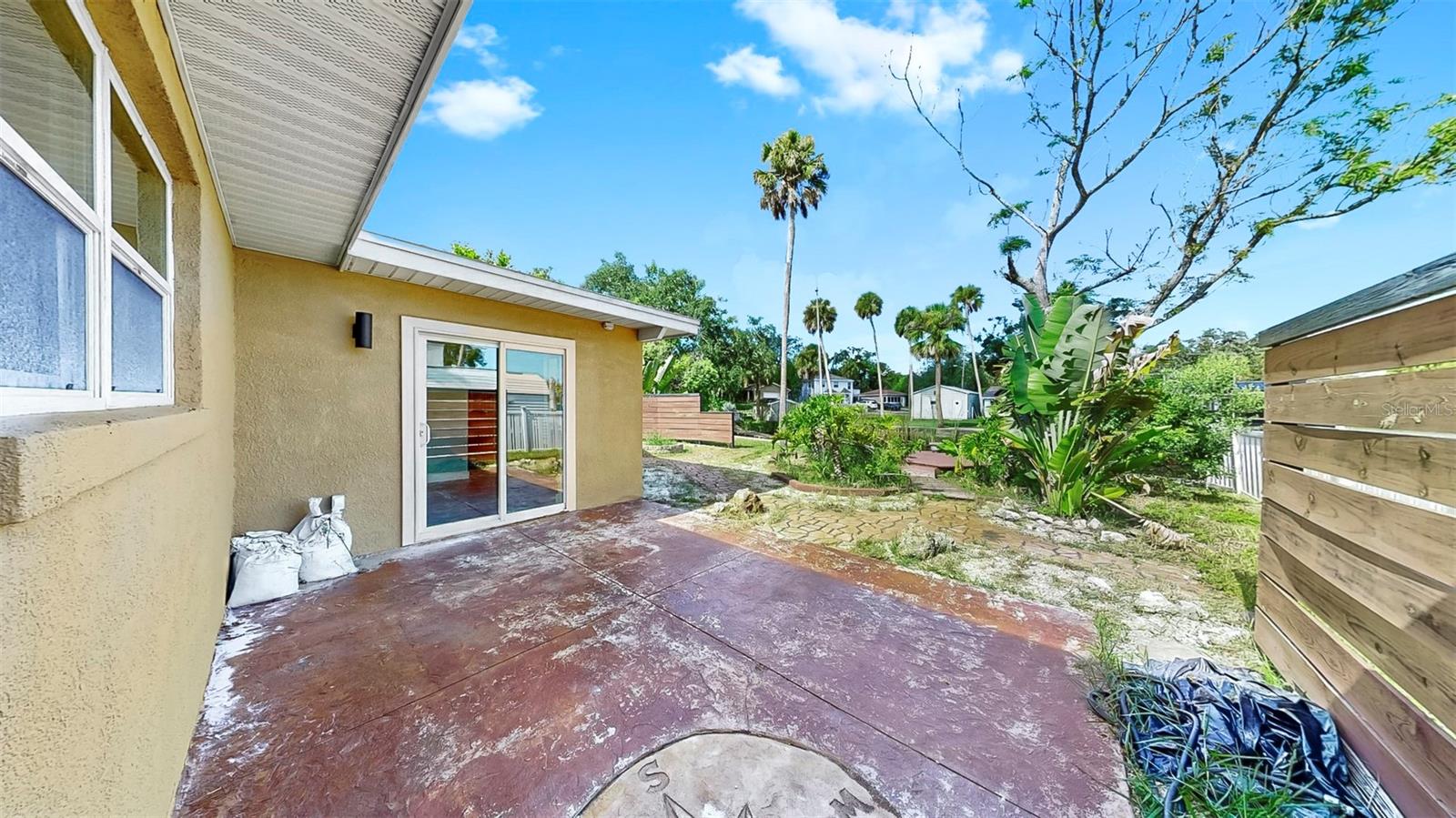 TROPIC SHORES - Residential Lease