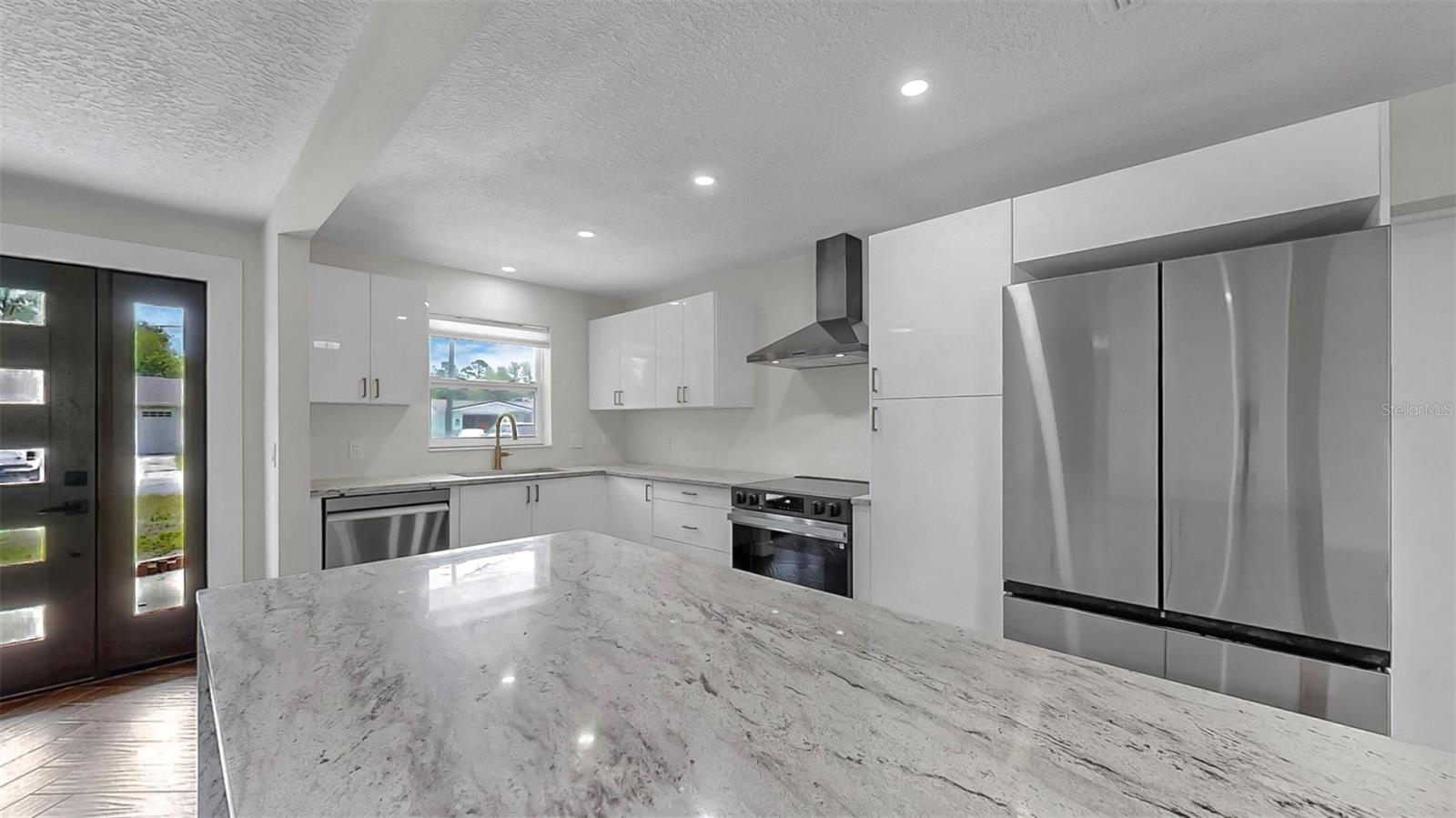 TROPIC SHORES - Residential Lease