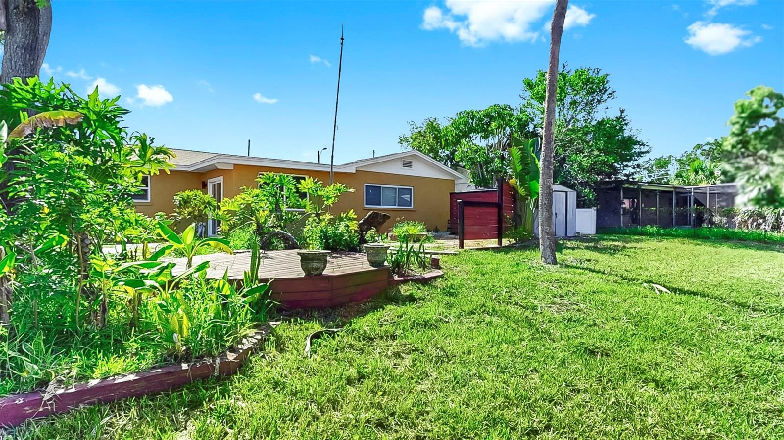 TROPIC SHORES - Residential Lease