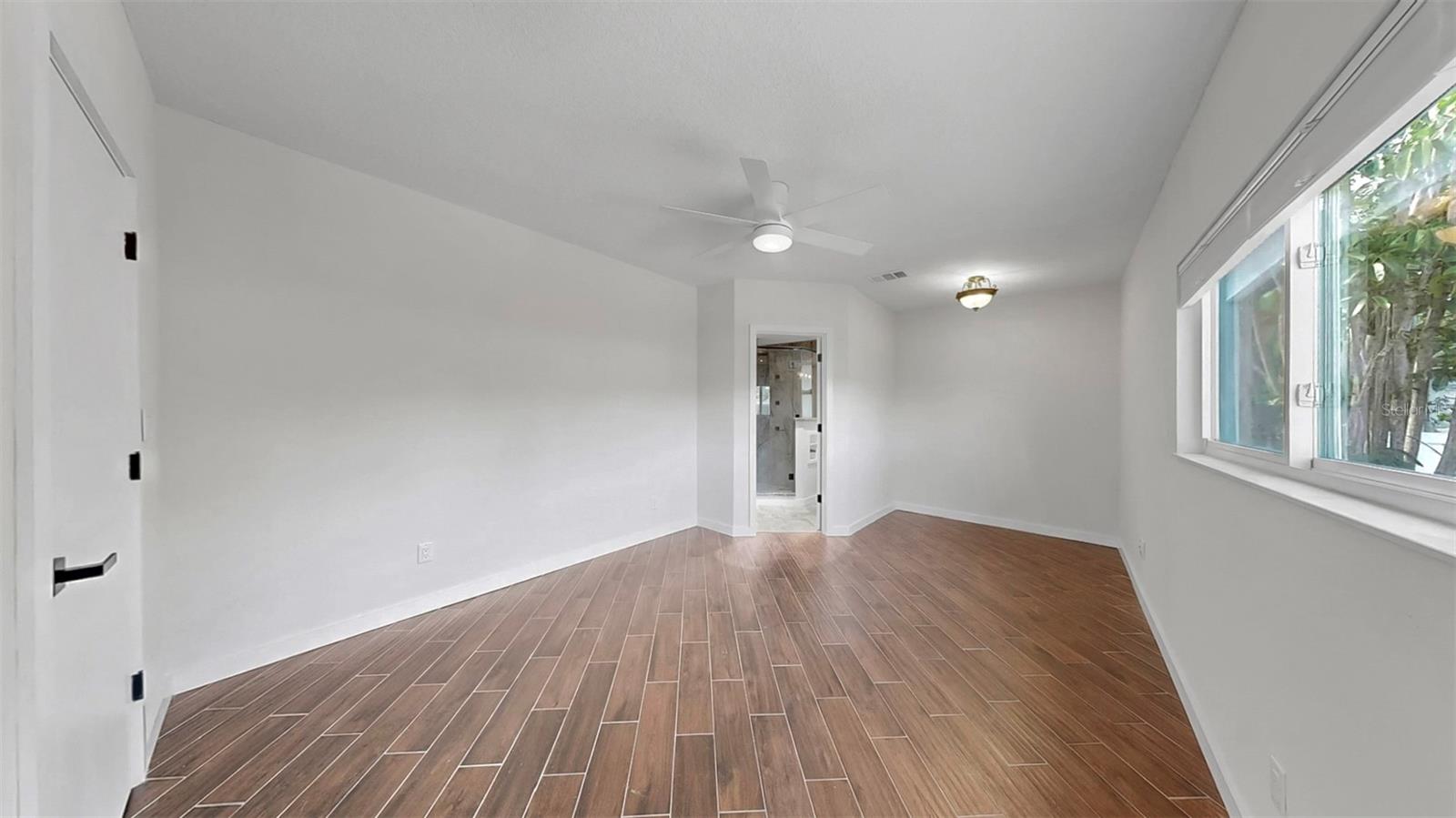 TROPIC SHORES - Residential Lease