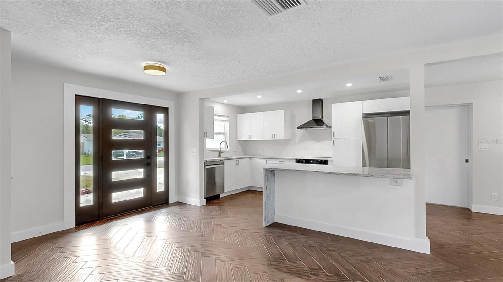 TROPIC SHORES - Residential Lease