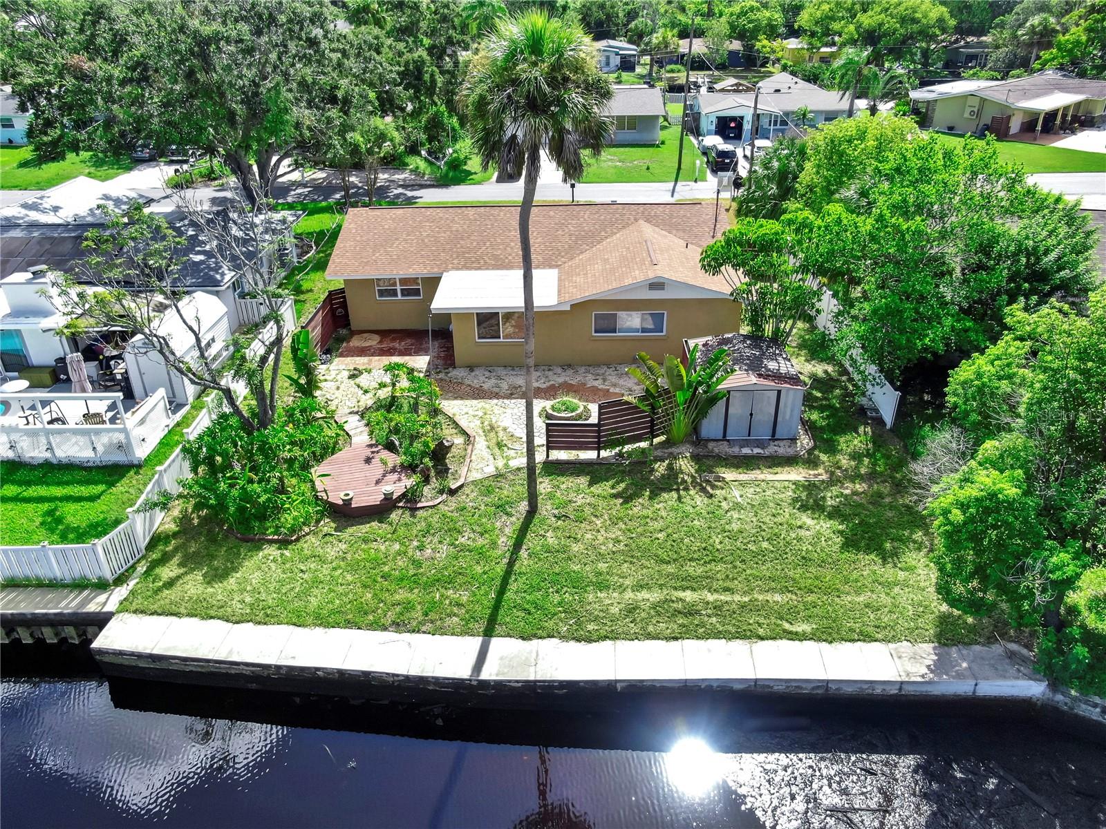 TROPIC SHORES - Residential Lease