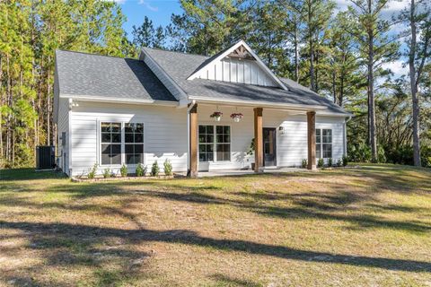 A home in REDDICK