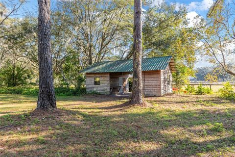 A home in REDDICK