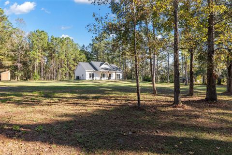 A home in REDDICK