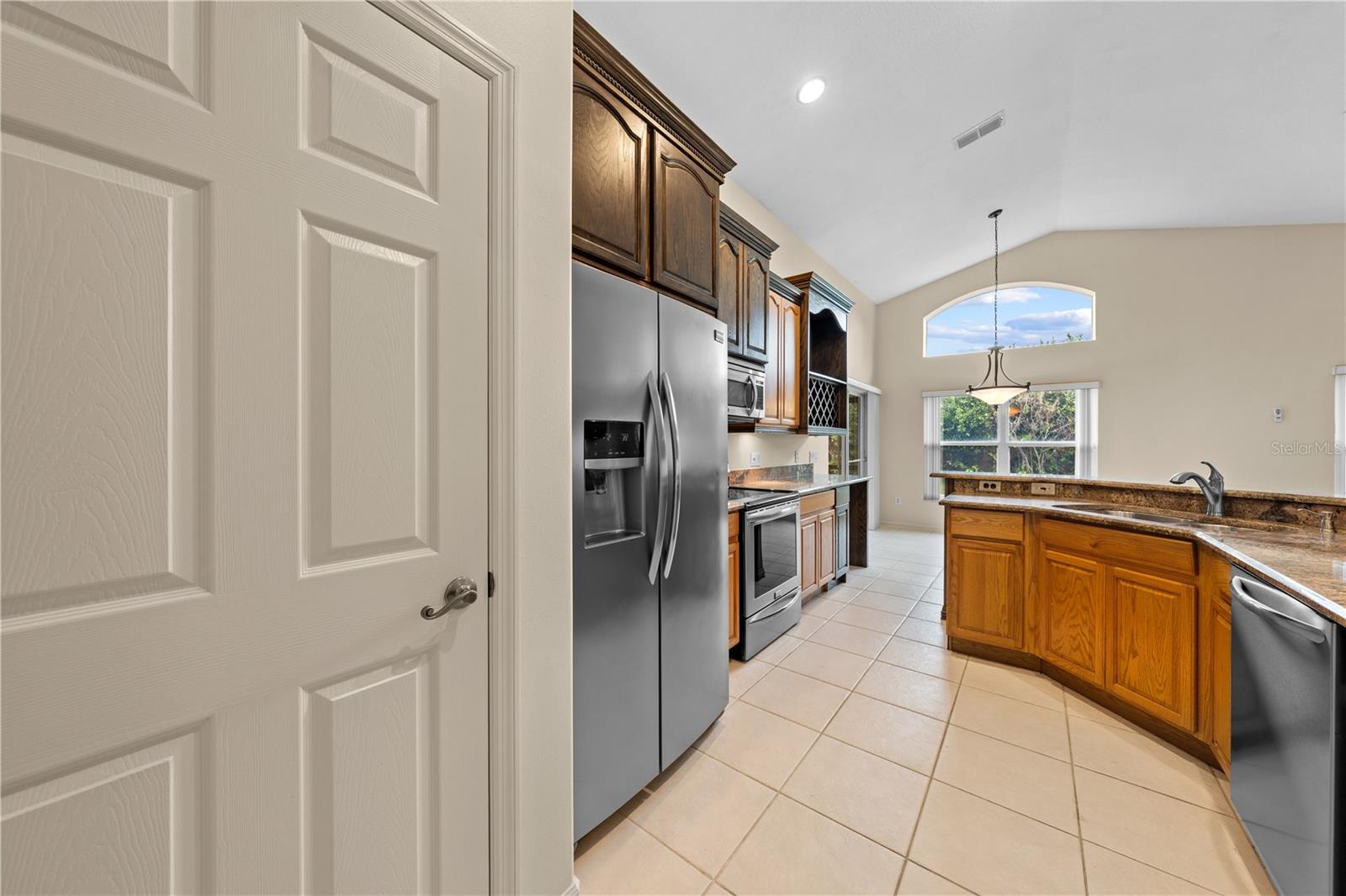 STONEHURST AT STONEFIELD - Residential Lease