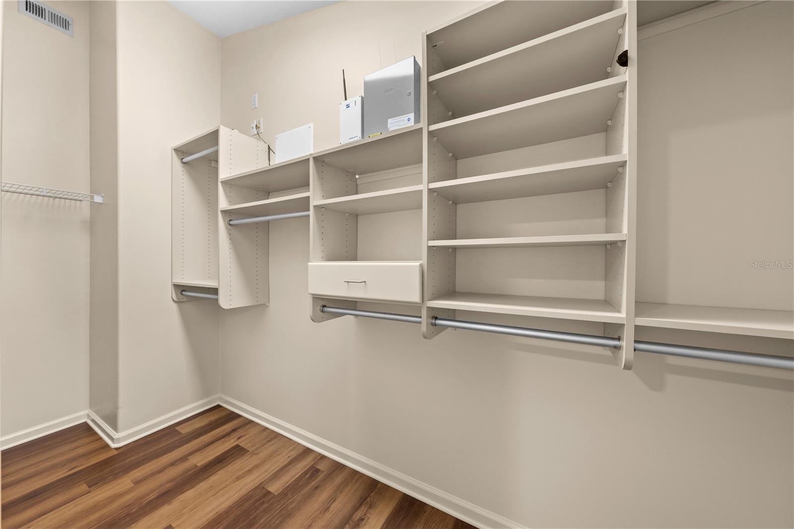 STONEHURST AT STONEFIELD - Residential Lease