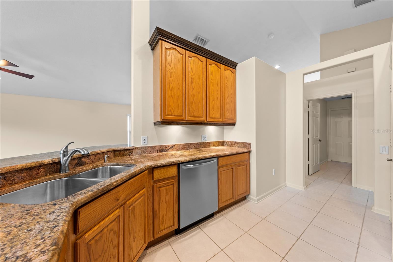 STONEHURST AT STONEFIELD - Residential Lease