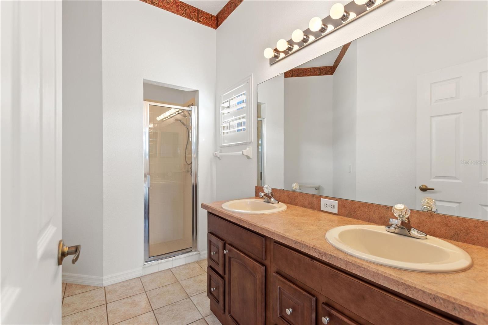 RIDGEWOOD LAKES VILLAGE 06 - Residential