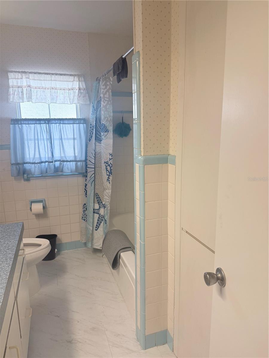 HIGHLAND GROVES ESTATES - Residential