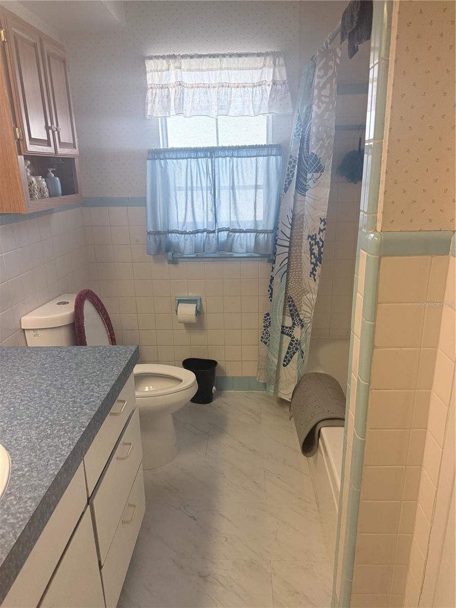 HIGHLAND GROVES ESTATES - Residential