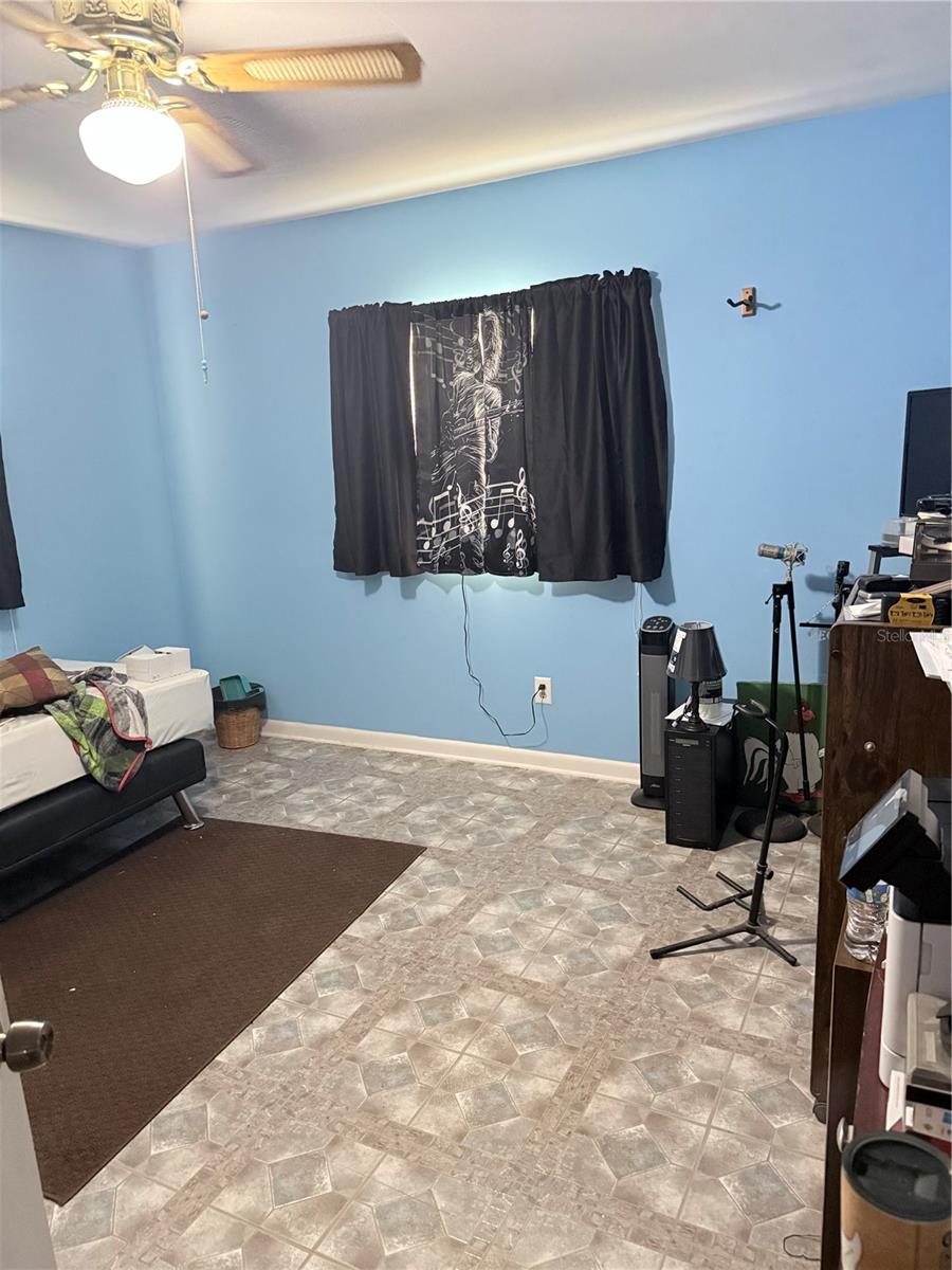 HIGHLAND GROVES ESTATES - Residential