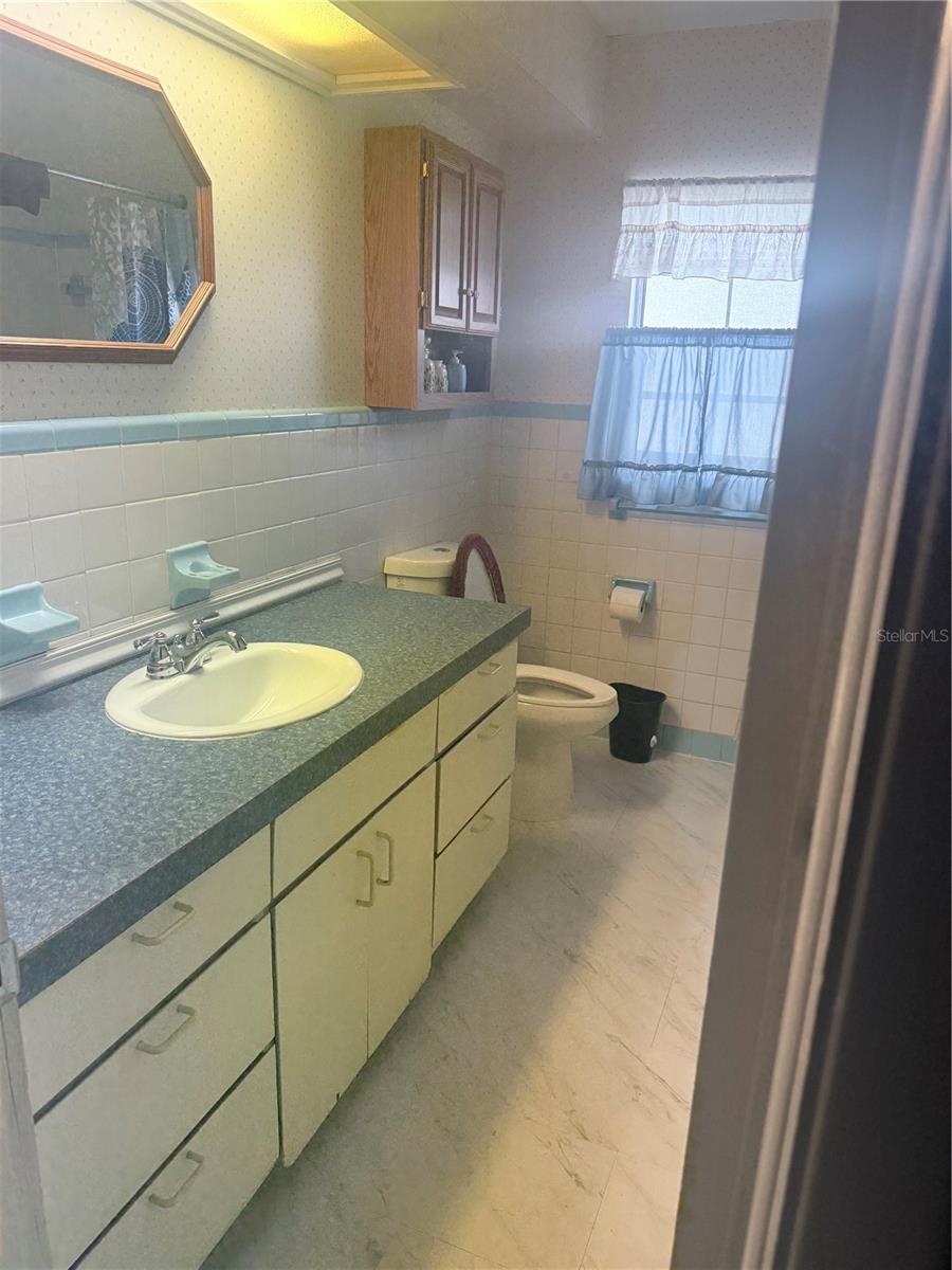 HIGHLAND GROVES ESTATES - Residential