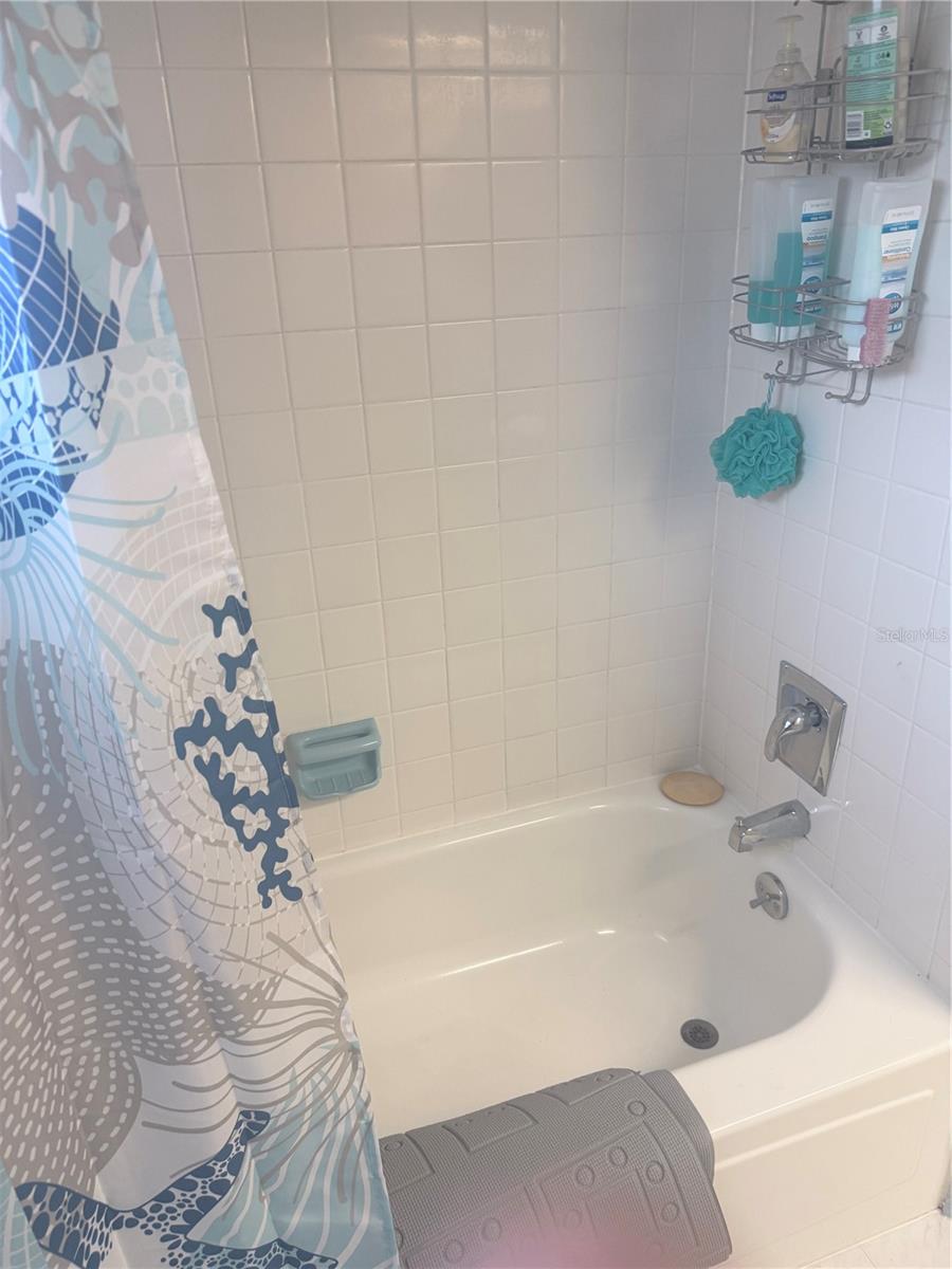 HIGHLAND GROVES ESTATES - Residential