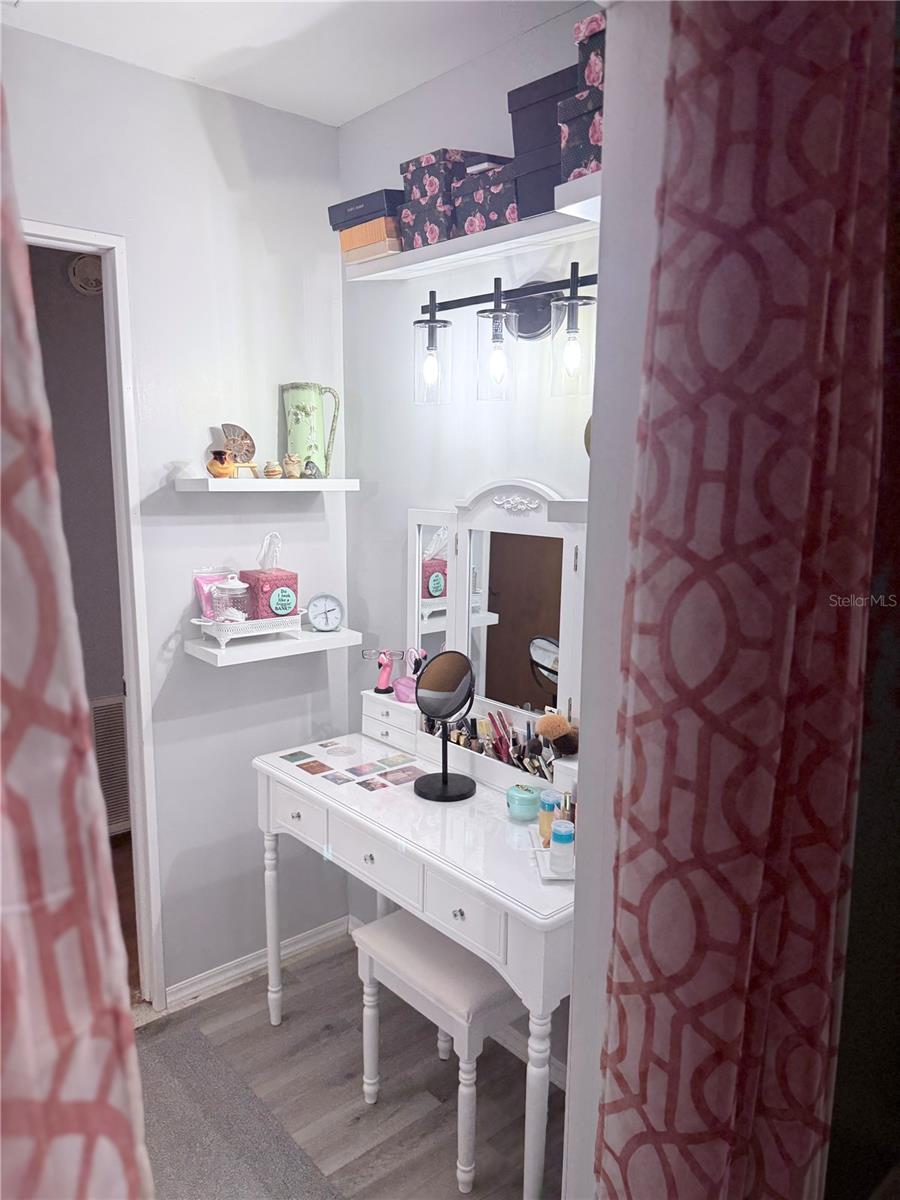 HIGHLAND GROVES ESTATES - Residential