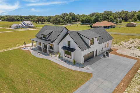 A home in LAKE CITY