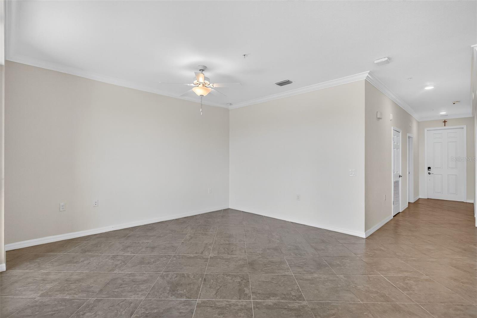 LAKEWOOD NATIONAL - Residential