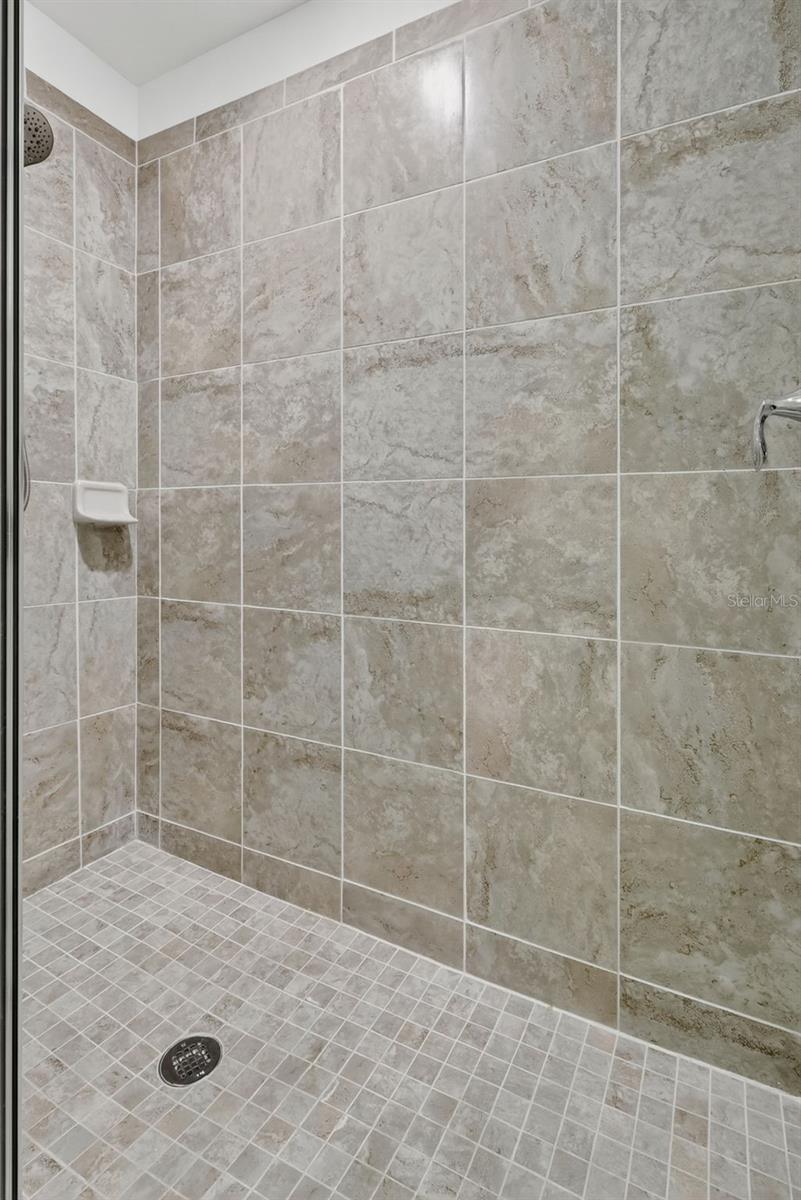 LAKEWOOD NATIONAL - Residential