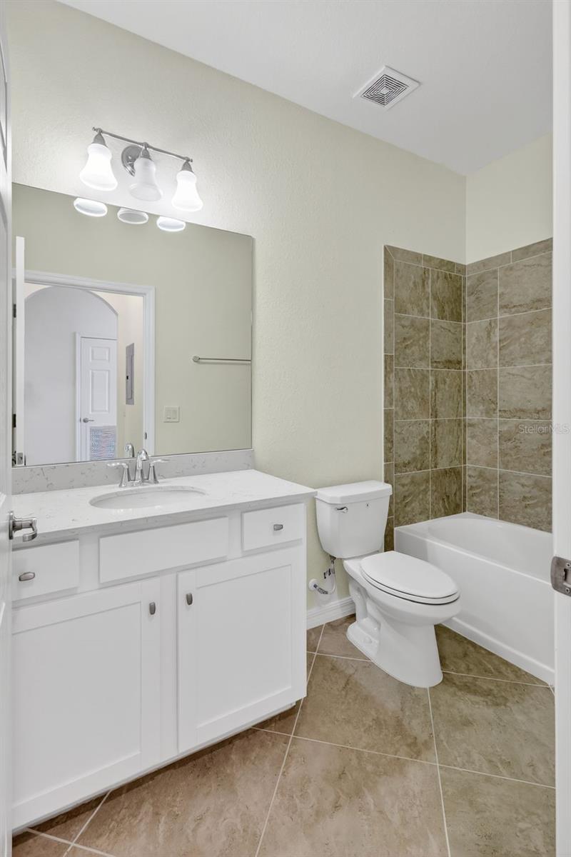 LAKEWOOD NATIONAL - Residential