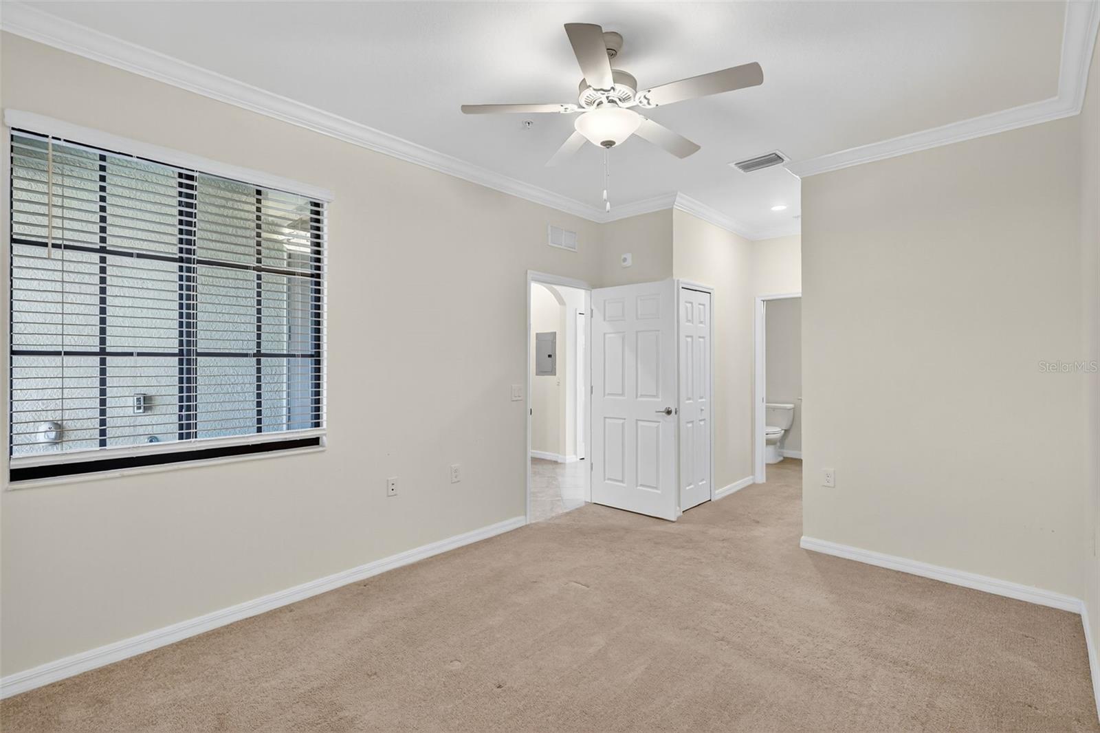 LAKEWOOD NATIONAL - Residential