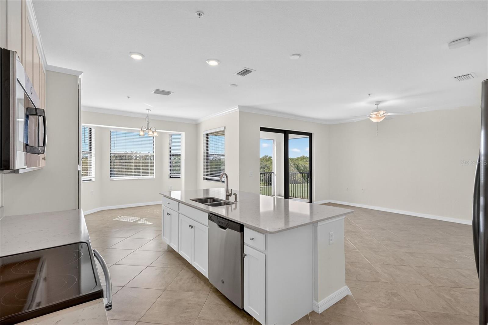 LAKEWOOD NATIONAL - Residential