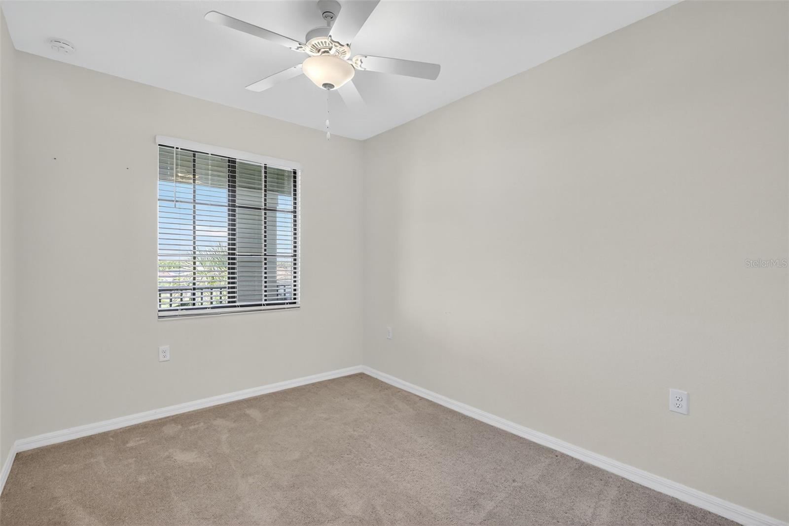 LAKEWOOD NATIONAL - Residential