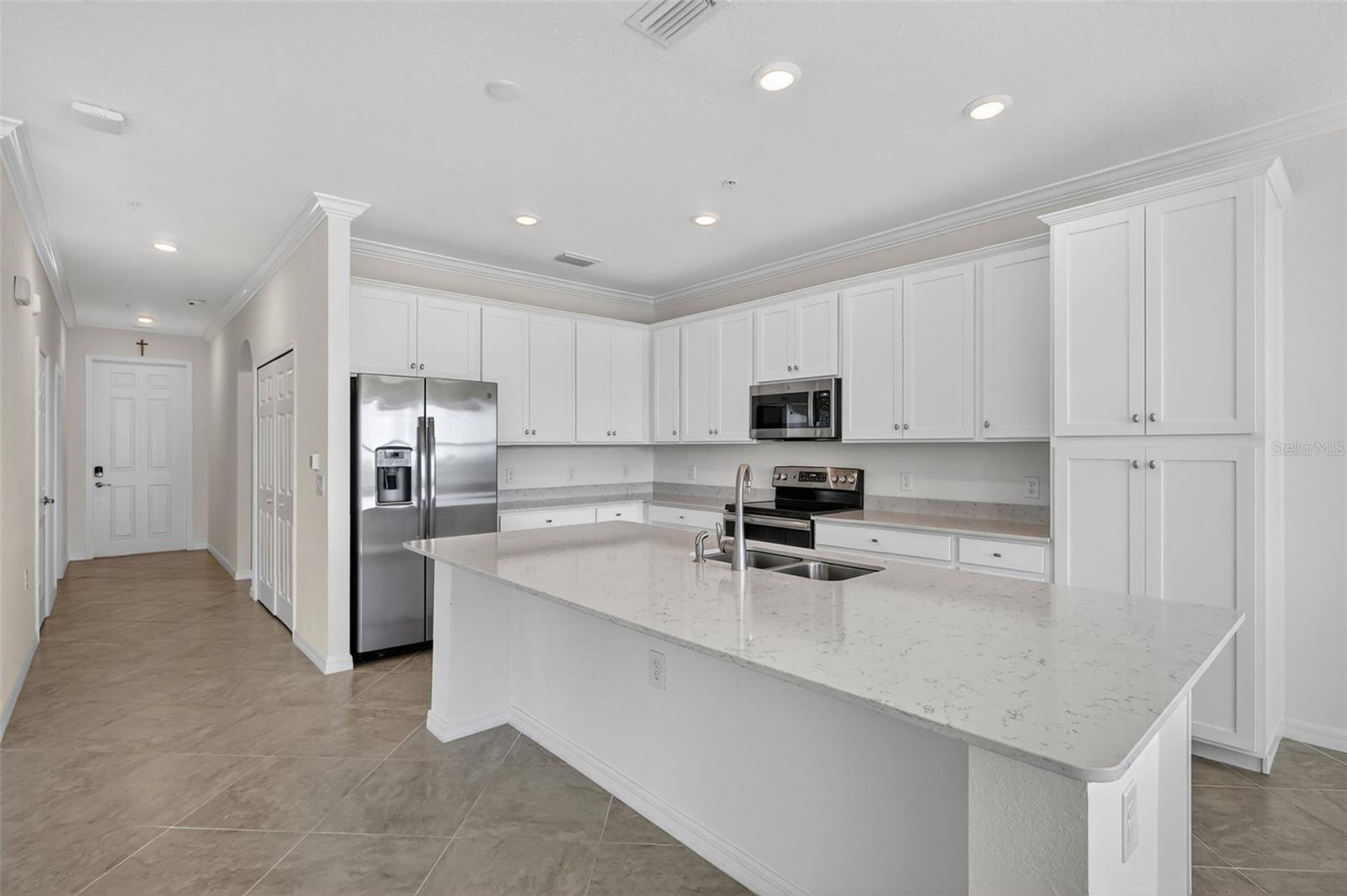 LAKEWOOD NATIONAL - Residential