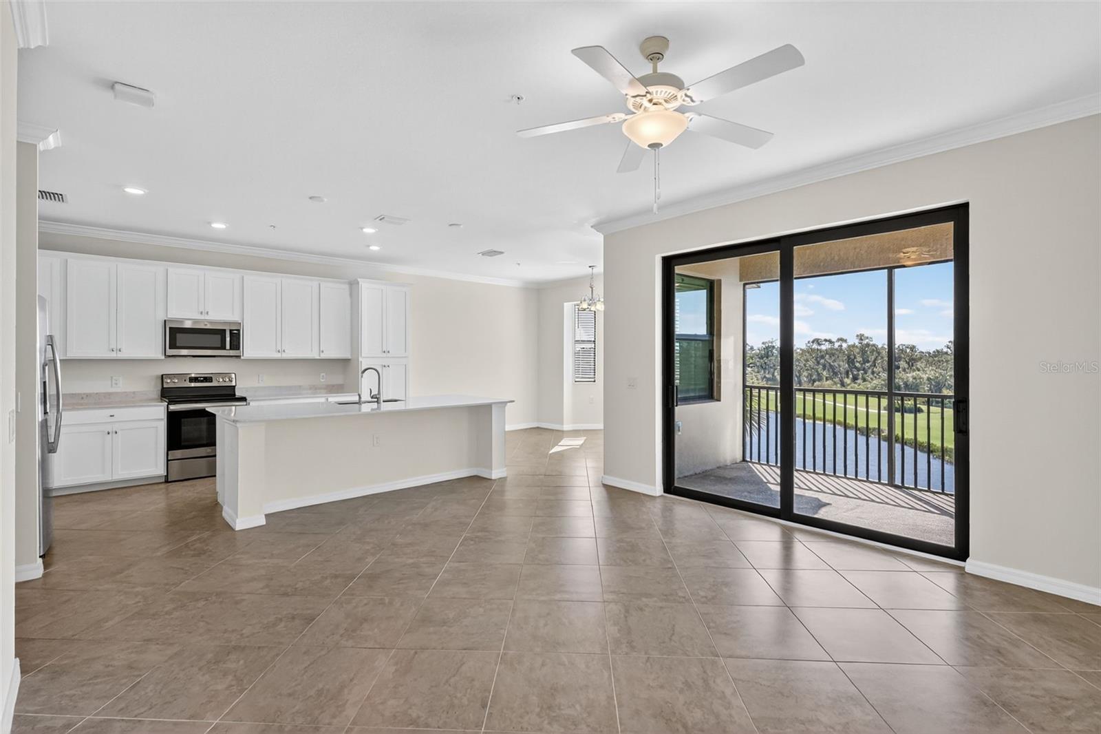 LAKEWOOD NATIONAL - Residential