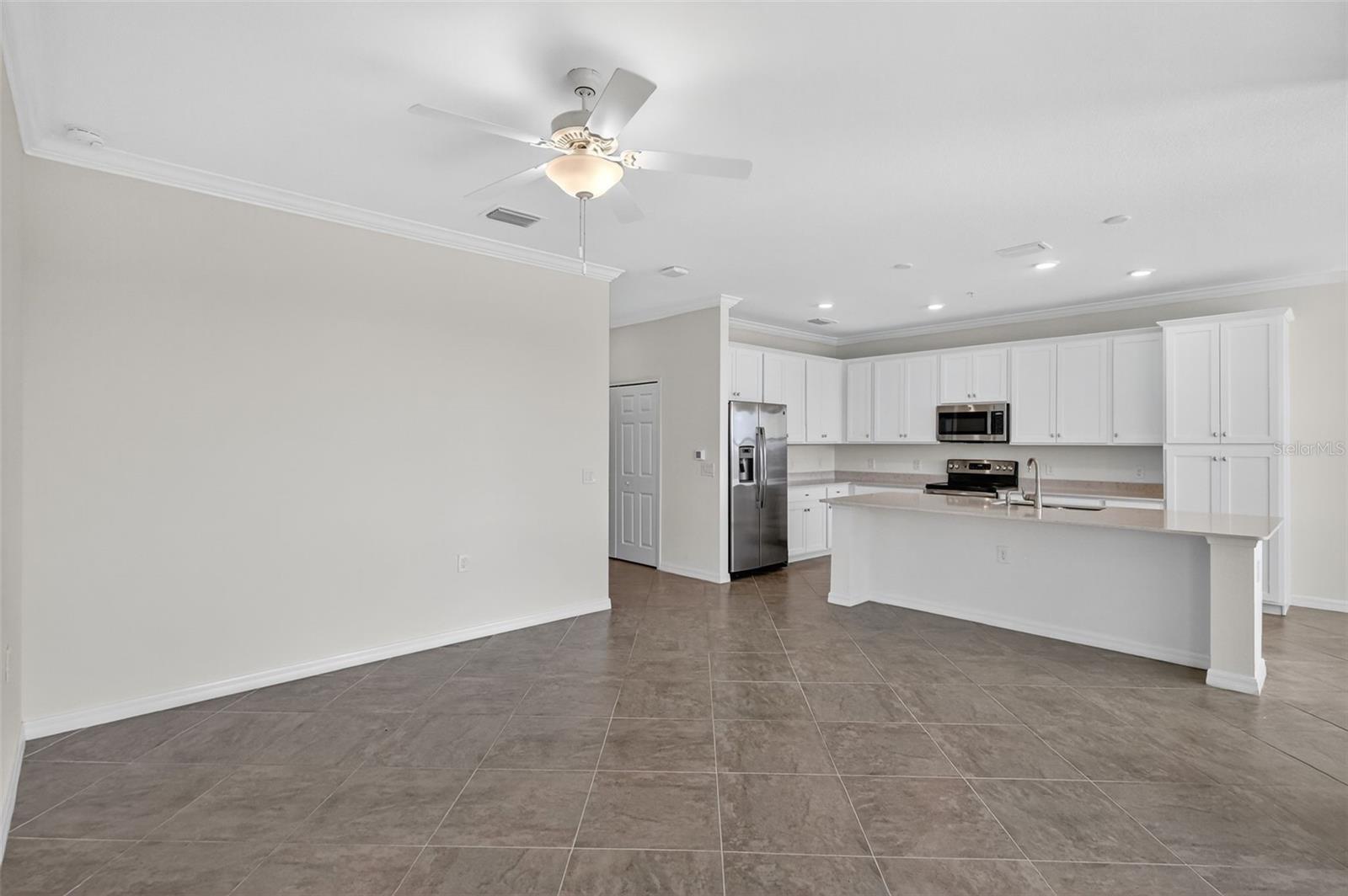 LAKEWOOD NATIONAL - Residential