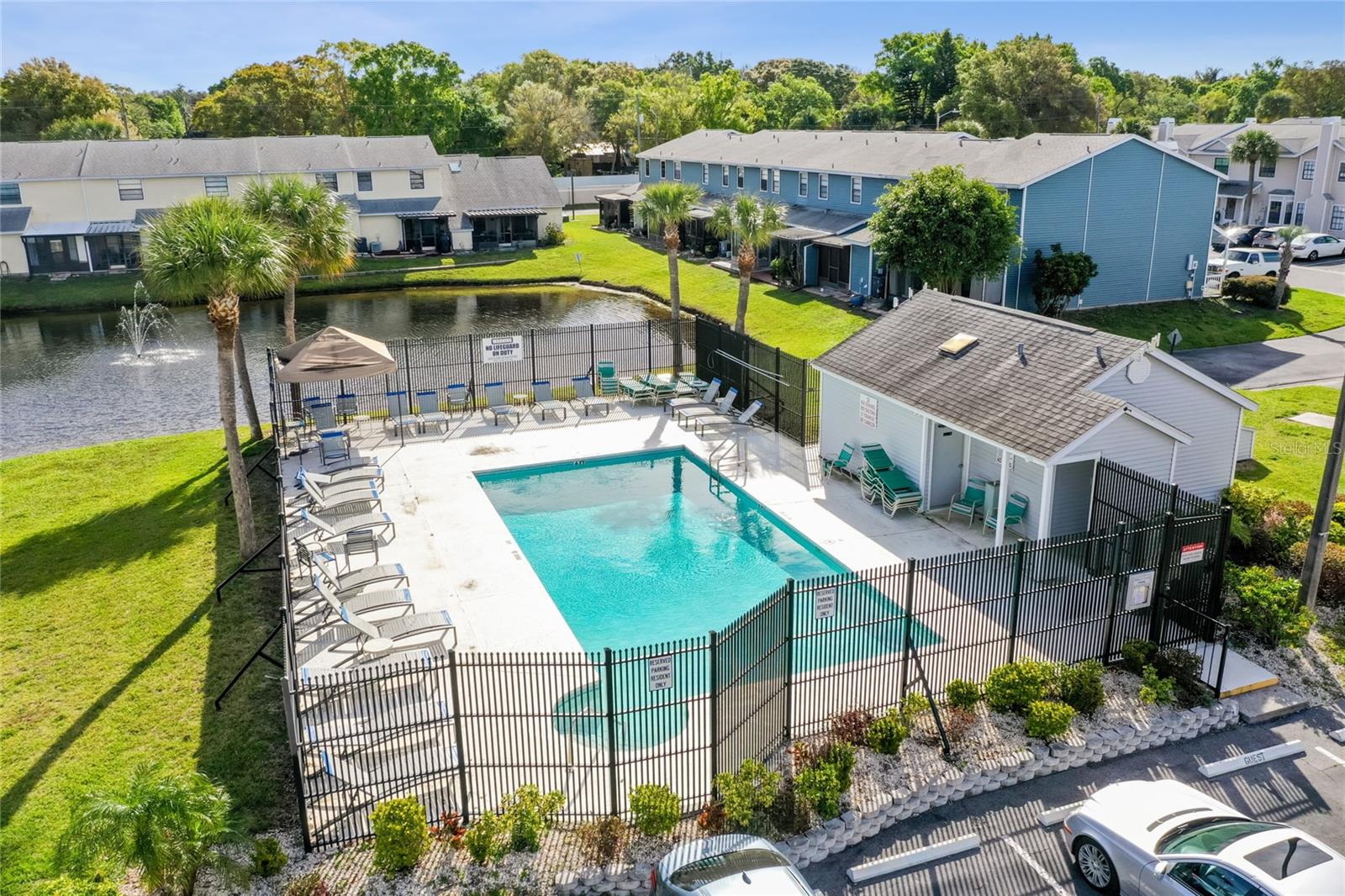 HAMPTON PARK TWNHMS UN 2 - Residential