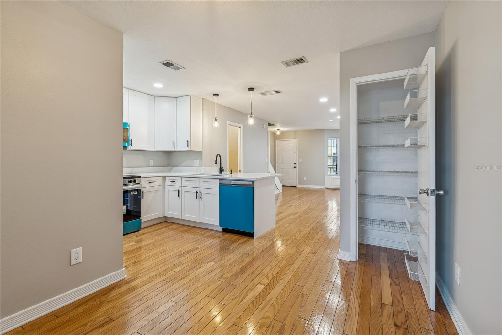 HAMPTON PARK TWNHMS UN 2 - Residential